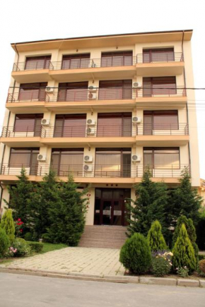  Hotel Cristal  Мамая